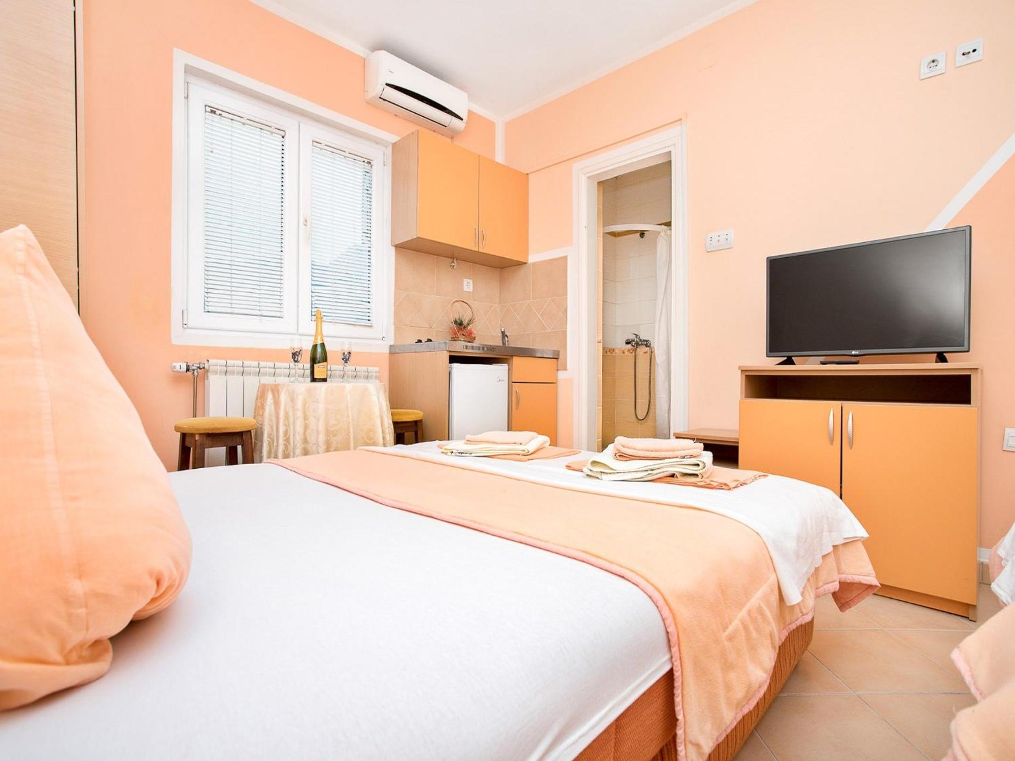 בודווה Apartments Mik5 - Famous Beach Jaz חדר תמונה